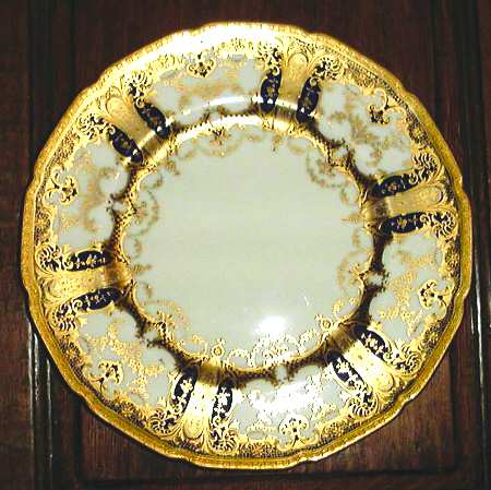 RA162 by Royal Doulton