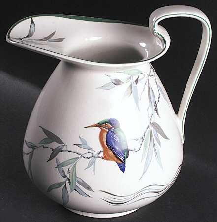 Kingfisher 128 Oz Pitcher