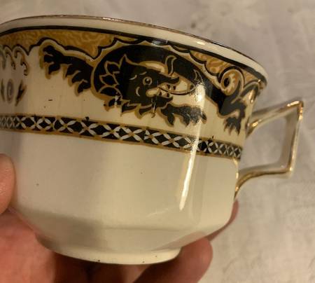 Ming (Black) Footed Cup