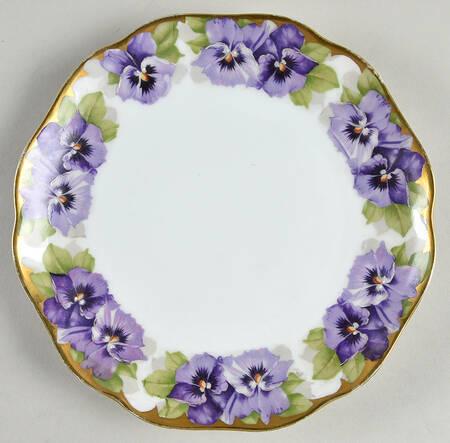 Chrysantheme (Purple Flowers) Salad Plate