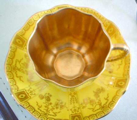 3257 Flat Cup & Saucer Set