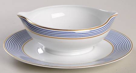 Crinoline Blue Gravy Boat with Attached Underplate