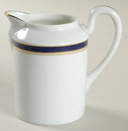 Diplomat Blue Creamer