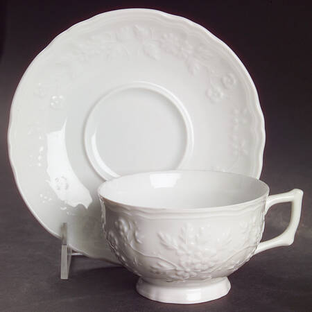 Hawthorne Footed Cup & Saucer Set