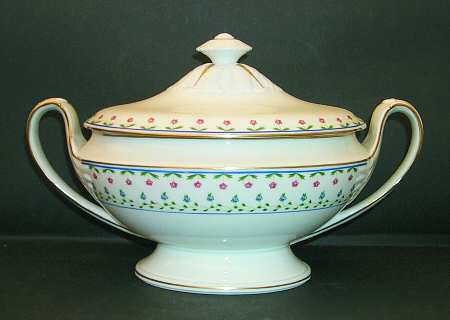 Lafayette Tureen &  Lid