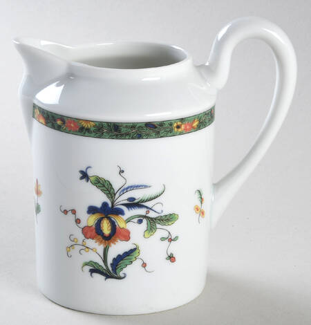 Louviers Creamer