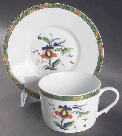 Louviers Flat Cup & Saucer Set