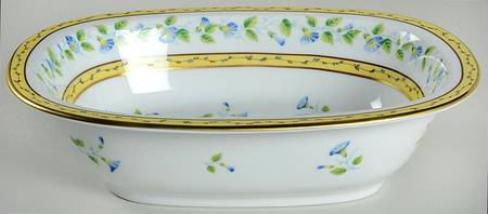 Morning Glory (Spray) 9" Oval Vegetable Bowl