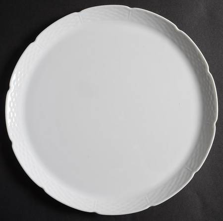 Osier Cake Plate