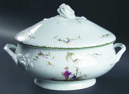 Si Kiang Tureen &  Lid