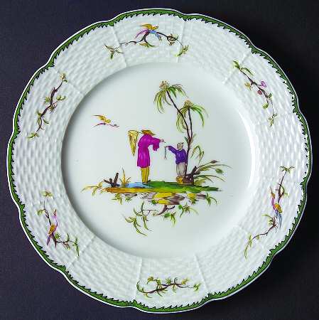 Si Kiang Luncheon Plate