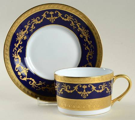 Medicis Blue Flat Cup & Saucer Set