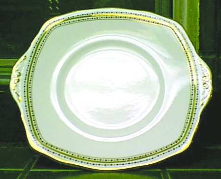 5221 Square Handled Cake Plate