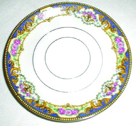 ROB262 Saucer
