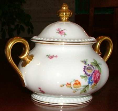 R1083 Sugar Bowl & Lid