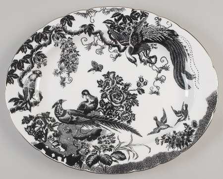Black Aves (Platinum Trim) 13" Oval Serving Platter