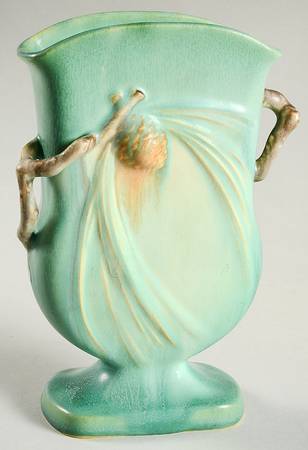 Pinecone Green 7" Pillow Vase