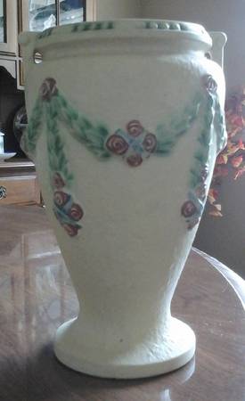 La Rose 7" Handled Vase