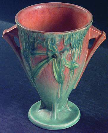 Moss Peach (Coral) 6" Handled Vase