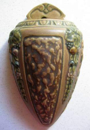 Florentine Brown 10" Wall Pocket Vase
