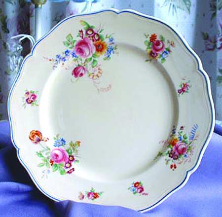 RD138 by Royal Doulton