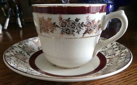 RAZ1 Flat Cup & Saucer Set