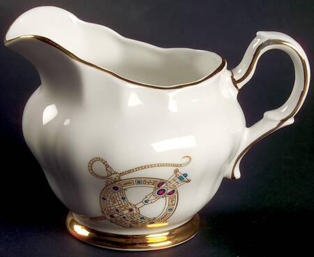 Tara Brooch (Scalloped) Creamer