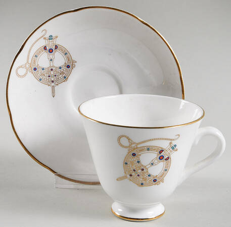 Tara Brooch (Scalloped) Footed Cup & Saucer Set