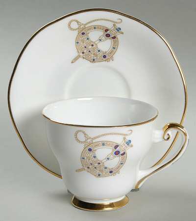 Tara Brooch (Scalloped) Footed Cup & Saucer Set
