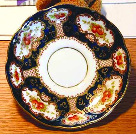 Alhambra by Royal Albert