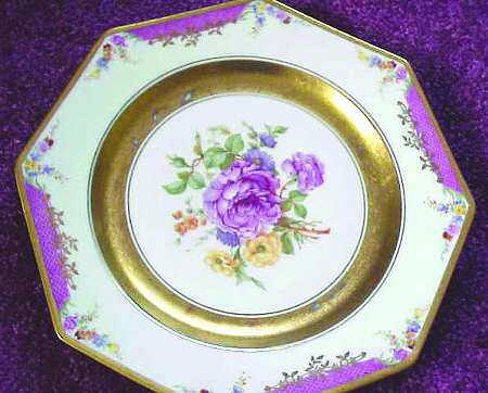 Queen's Rose Dinner Plate