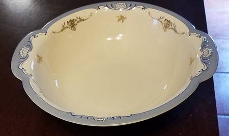 ROT189 9" Oval Vegetable Bowl