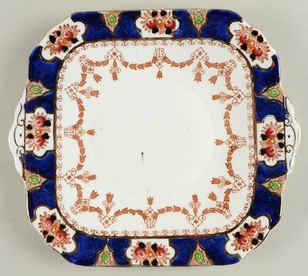 RLB2 Handled Cake Plate