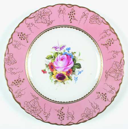 Vine Pink(Salmon, No Cream Leaves, Floral) by Royal Crown Derby