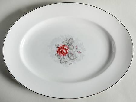 Gray Dawn Platinum (No Gray Band) 12" Oval Serving Platter
