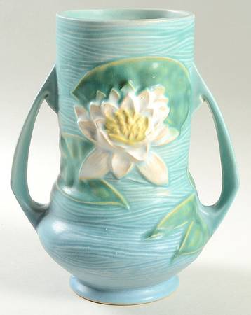 Water Lily Blue 8" Handled Vase