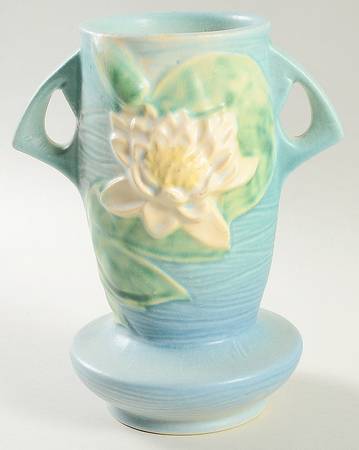 Water Lily Blue 7" Handled Vase