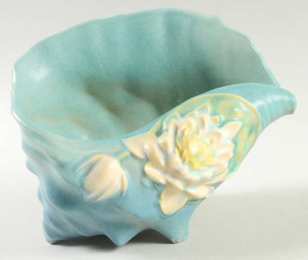 Water Lily Blue 6" Conch Shell (Vase/Planter)