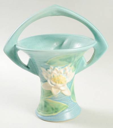 Water Lily Blue 8" Handled Basket