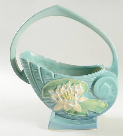Water Lily Blue 10" Handled Basket