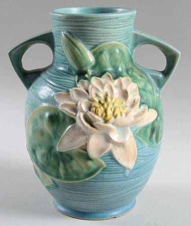 Water Lily Blue 8" Handled Vase