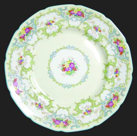 V1143 by Royal Doulton