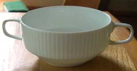 R1207 Footed Cream Soup Bowl