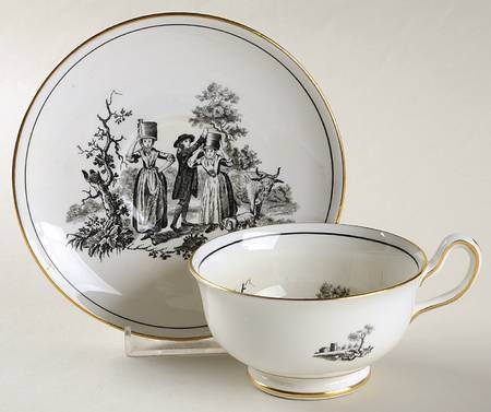 RCH27 Footed Cup & Saucer Set
