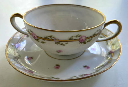 RDN104 Flat Bouillon Cup & Saucer