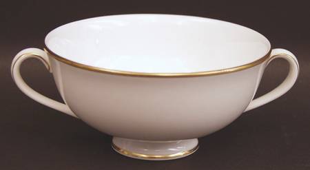 Alice (Classic Shape) Footed Cream Soup Bowl