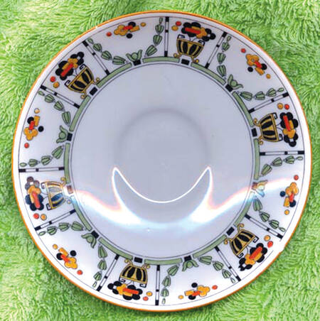 H3704 Saucer