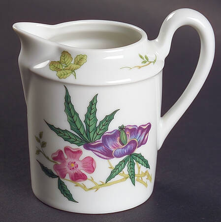 Mioraflor (Menton) Creamer