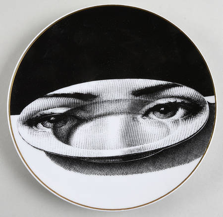 Julia Collection Collector Plate