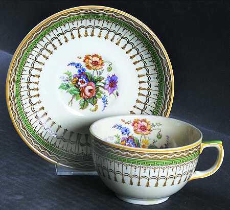 Venetian Green (Floral Center Design) Flat Cup & Saucer Set